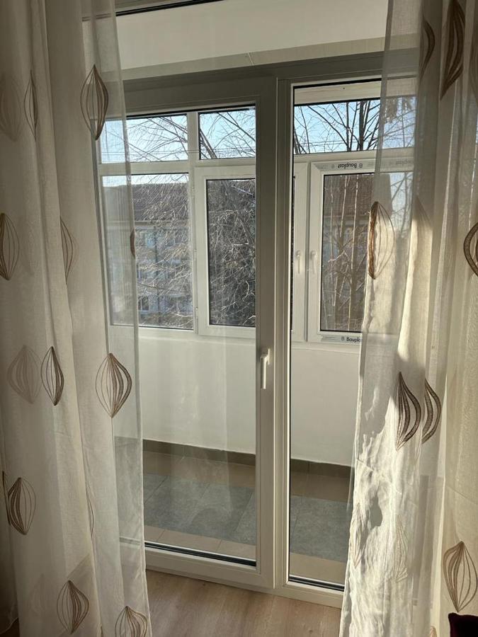 Velovan Apartment Craiova Exterior photo